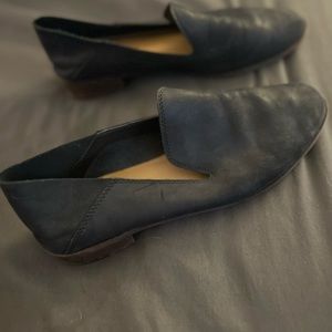 Lucky brand black leather flats